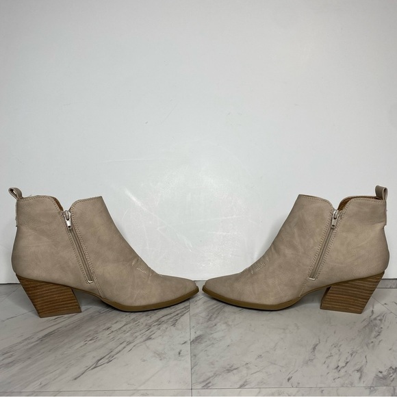 New! DV by Dolce Vita Kiki Bootie 9 1/2 - Picture 6 of 15